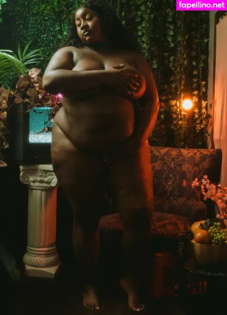 Phat Ass Phoebe OnlyFans Thumbnail #5wHhDGO0tF