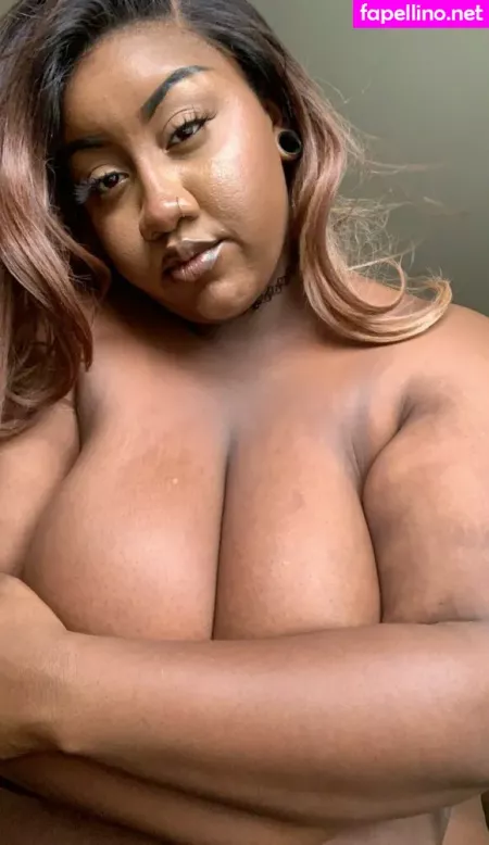 Phat Ass Phoebe OnlyFans Thumbnail #KdppvkiS1x