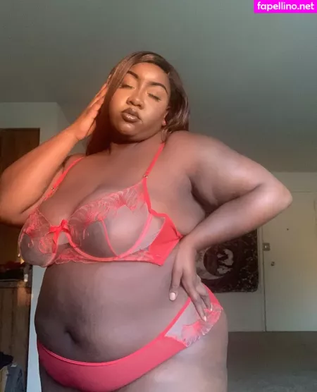 Phat Ass Phoebe OnlyFans Thumbnail #pgY56vvdUs