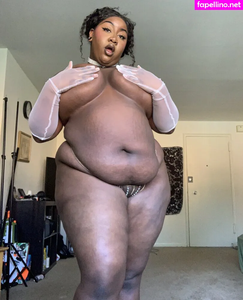 phat_ass_phoebe Nude Leaked OnlyFans Photo #sKIZl1PEkM