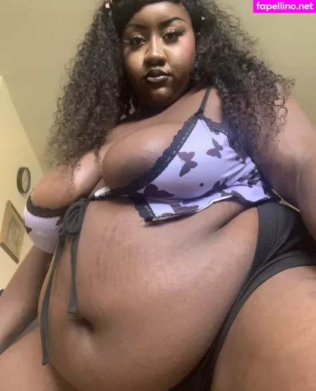 Phat Ass Phoebe OnlyFans Thumbnail #xW6M6vUOtz