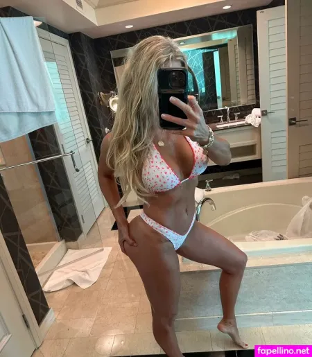 Phatazbombshell OnlyFans Thumbnail #iu4WN2brex