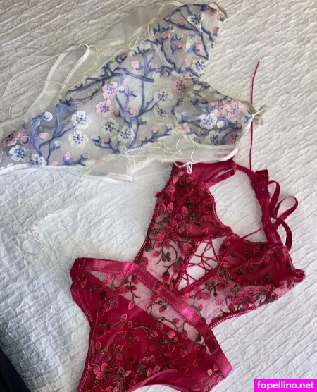 Phia Fantasyx OnlyFans Thumbnail #9IT3Vqz8OG