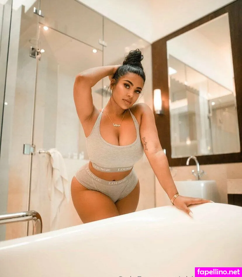 phia.fantasyx, phiafantastic Nude Leaked OnlyFans Photo #G98rbHwjze