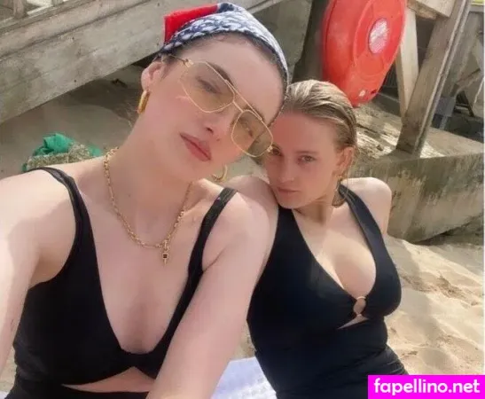 Phia Saban OnlyFans Thumbnail #LEQz7I6JzK