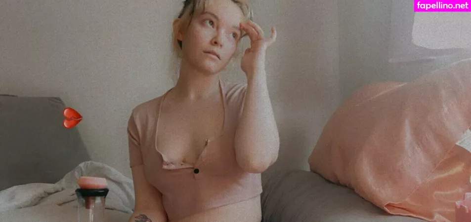 Phiabelinda OnlyFans Thumbnail #KJAZ2LsBAF