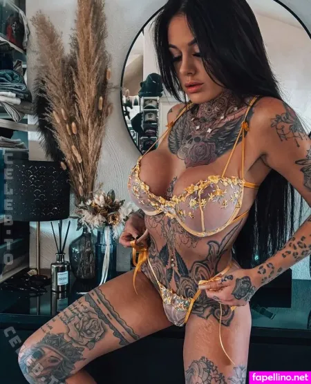 Phina Offizial OnlyFans Thumbnail #5EP32qdntZ