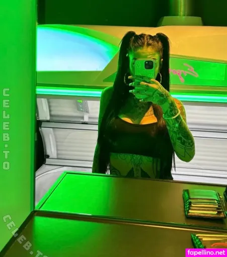 Phina Offizial OnlyFans Thumbnail #WOvPIIQwIv