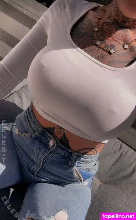 Phina Offizial OnlyFans Thumbnail #e2hgLaJow3