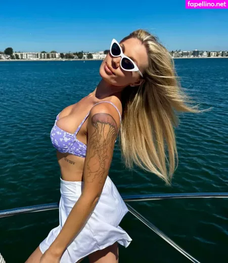 Phoebe Davis OnlyFans Thumbnail #zJHG4hX8mY