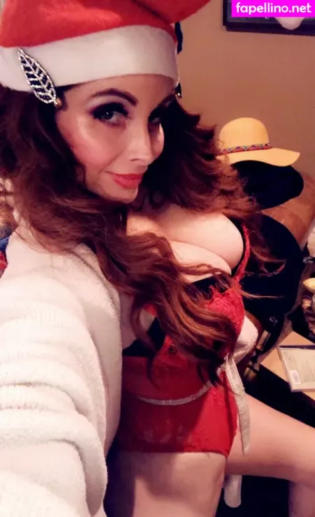 Phoebe Price 1 OnlyFans Thumbnail #FHsfVSIAga