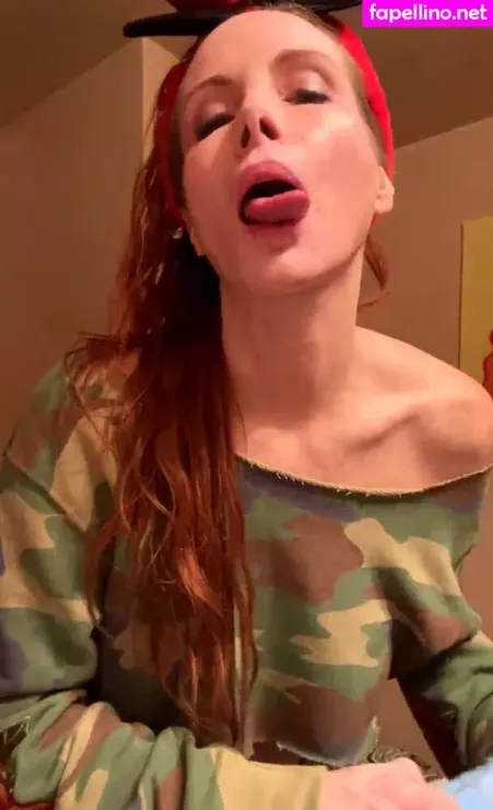Phoebe Price 1 OnlyFans Thumbnail #G8SMh1T2tf