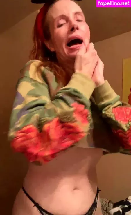Phoebe Price 1 OnlyFans Thumbnail #IdtUlEFfh3