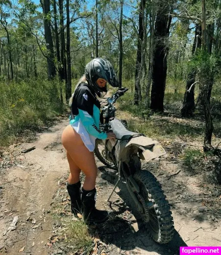 Phoebe Rrose OnlyFans Thumbnail #eJIrehTWmr