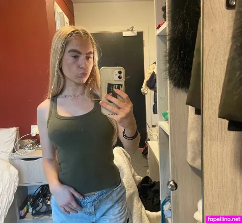 Phoebe Whitehouse OnlyFans Thumbnail #4aNJGBfygw