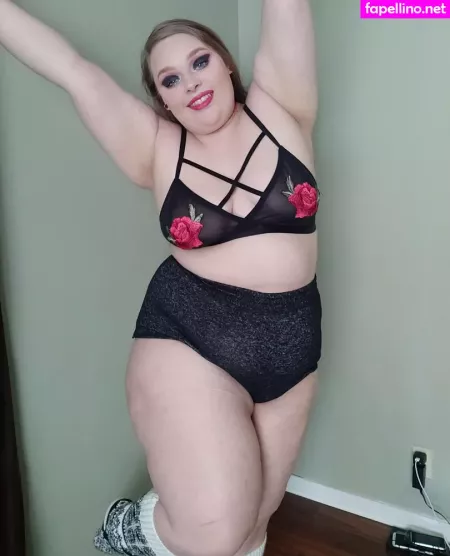 Phoebegoth OnlyFans Thumbnail #yaIeEi2dsy