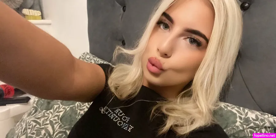 Phoebehartwell OnlyFans Thumbnail #6inuHms2vq