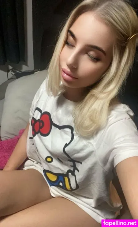 Phoebehartwell OnlyFans Thumbnail #Z0C4cVz1wA