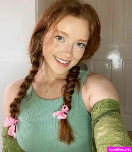 Phoebeisginger OnlyFans Thumbnail #lwatYvsD4U