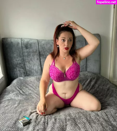 Phoebesmokes OnlyFans Thumbnail #g7LjQMhEhy