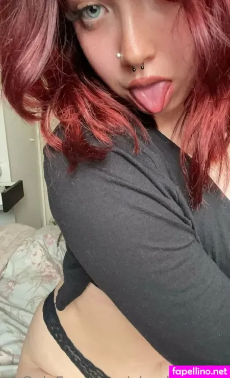 Phoebexo OnlyFans Thumbnail #e9AtJZMiQV