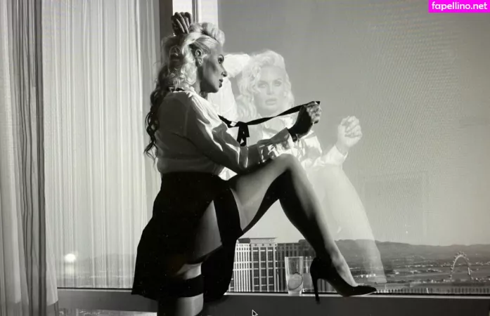 Phoenixmarie OnlyFans Thumbnail #5PzxuRaZuc