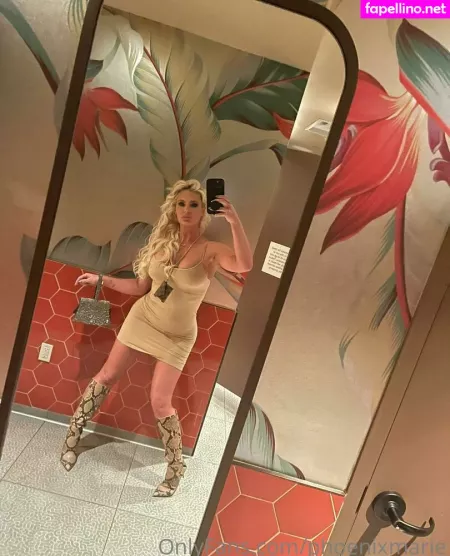 Phoenixmarie OnlyFans Thumbnail #i4cV84JFr5