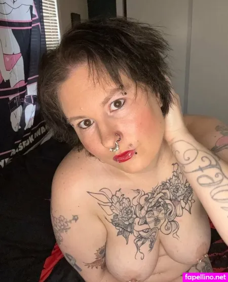 Phoenixrayne12 OnlyFans Thumbnail #TwMHUBU1Bl