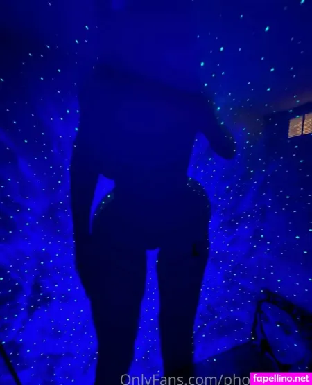 Phoenixskye OnlyFans Thumbnail #KY9xSCZrPG