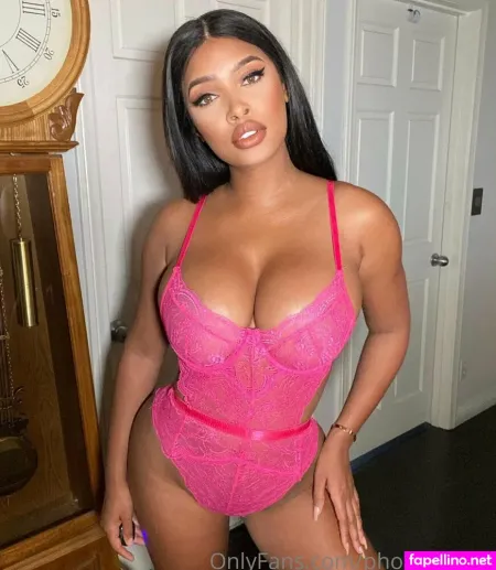 Phoenixskye OnlyFans Thumbnail #YgzcZBaPLi