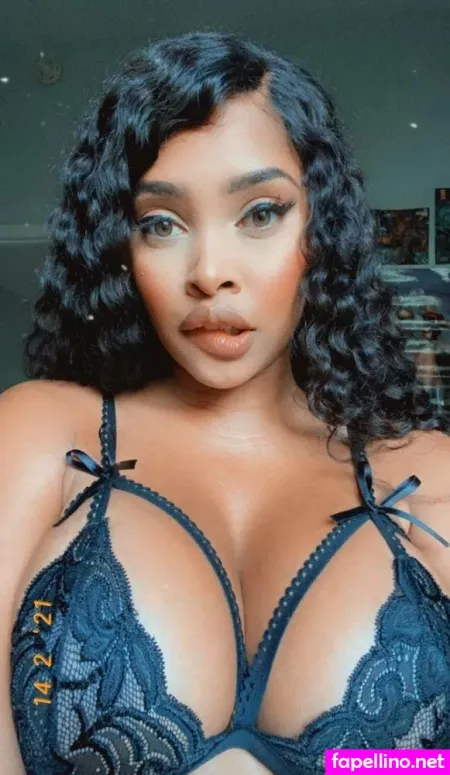 Phoenixskye OnlyFans Thumbnail #fR3P9zJopE