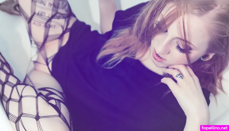 Phoenixsour OnlyFans Thumbnail #iY0G94cyeb