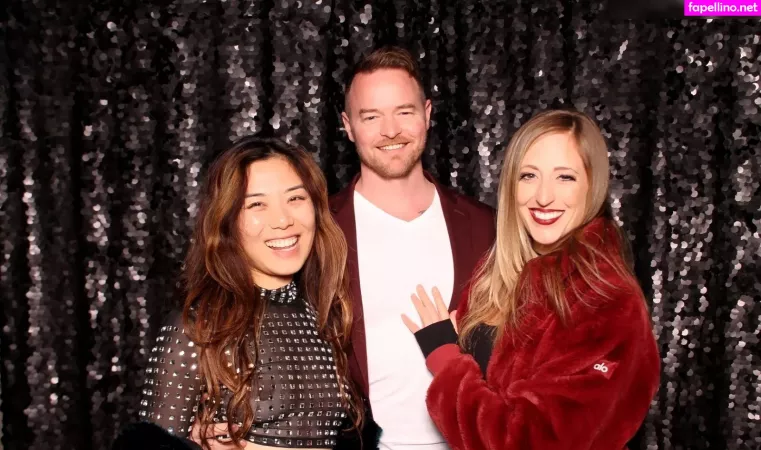 Photobox Flashes OnlyFans Thumbnail #eJAmvaUzSI