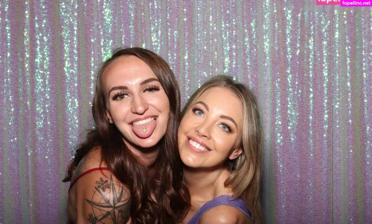 Photobox Flashes OnlyFans Thumbnail #fuFNnjIK20