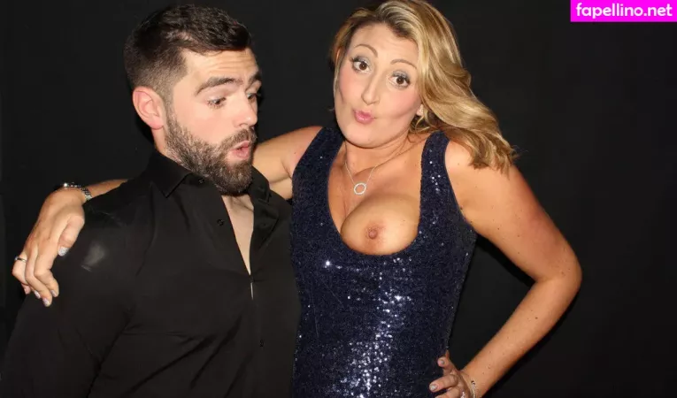 Photobox Flashes OnlyFans Thumbnail #hjcD1wJeby