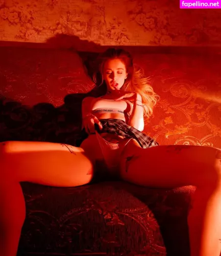 Photographer Ksu Govoruhina OnlyFans Thumbnail #uZu64YFS4r