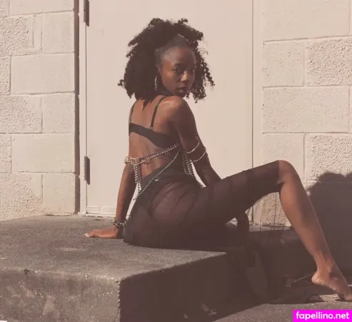 Phylia Calloway OnlyFans Thumbnail #yypA1qmCPy