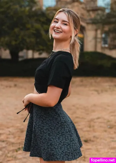 Pia Janina Tofall OnlyFans Thumbnail #nN1GXDZynF