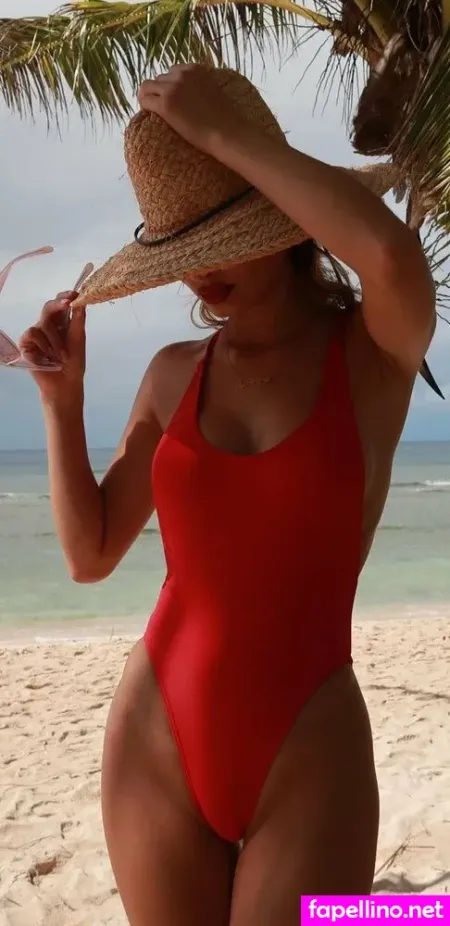 Pia Mia Perez 3 OnlyFans Thumbnail #iw0II0h44Z