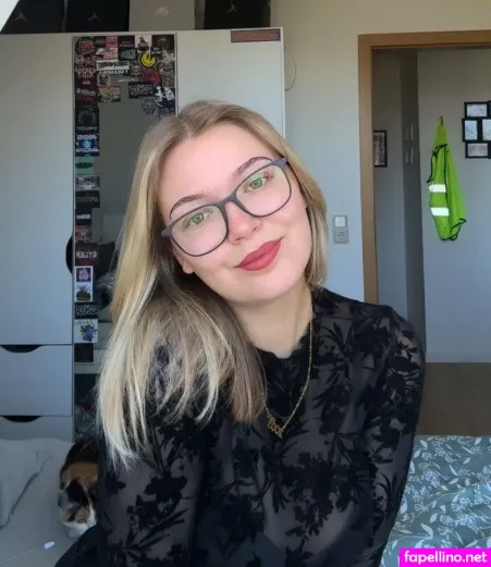 Pia Rssner Pia Rsr OnlyFans Thumbnail #dqB17M1Qrc