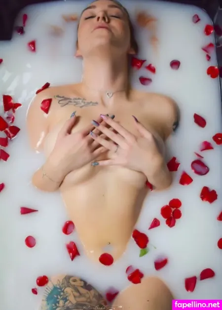 Pia Schaaka OnlyFans Thumbnail #BKO5R3Hhd7