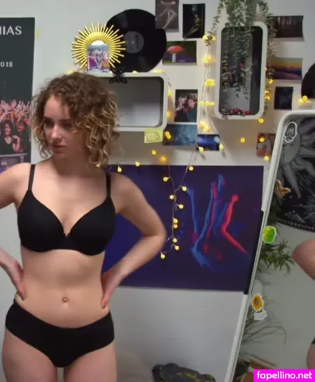 Pia Trmper OnlyFans Thumbnail #7hhWWkqJHo