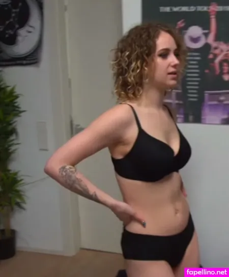 Pia Trmper OnlyFans Thumbnail #WFxqwr6jl3