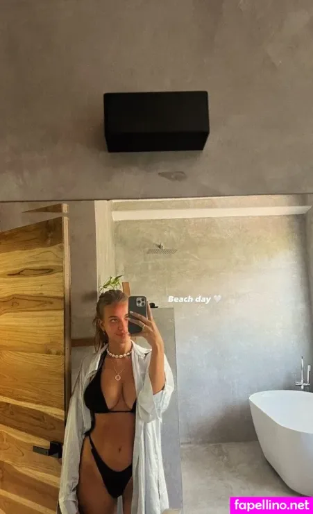 Pia Volckmann OnlyFans Thumbnail #FkANw3kfj3