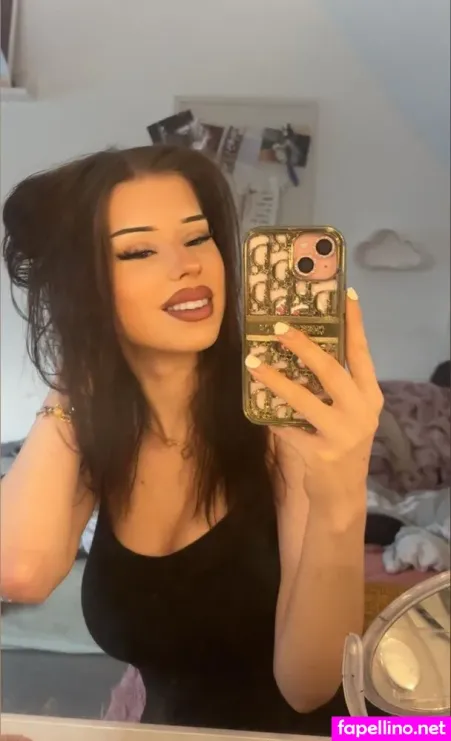 Piasecret OnlyFans Thumbnail #KP0t7SzQYi