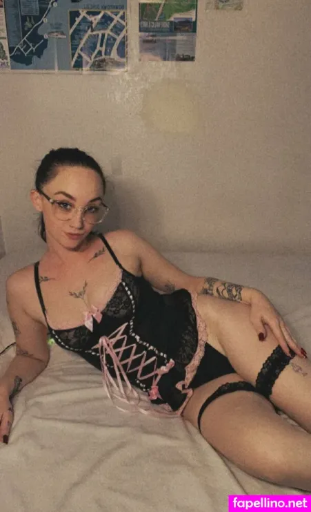 Pickledeyebabe OnlyFans Thumbnail #Nu6M5uTwaA