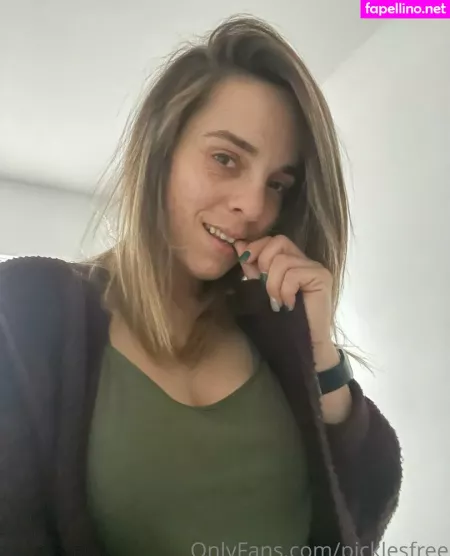 Picklesfree OnlyFans Thumbnail #VF4Wk6Q6nS