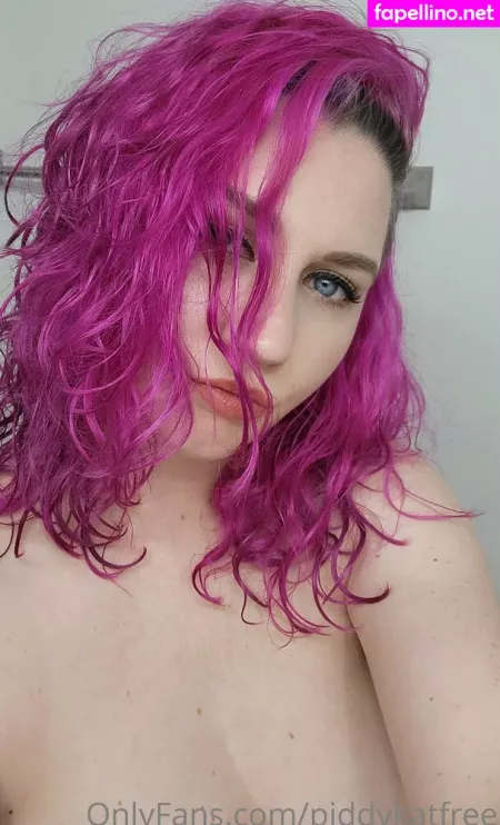 Piddykatfree OnlyFans Thumbnail #aRAXuvBQLL