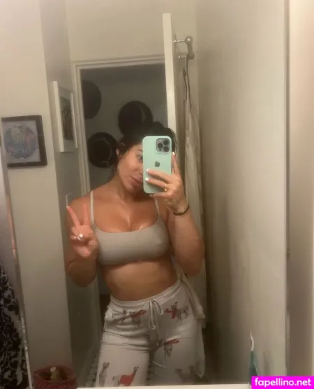 Pie L 1 OnlyFans Thumbnail #40R2iEXKOu