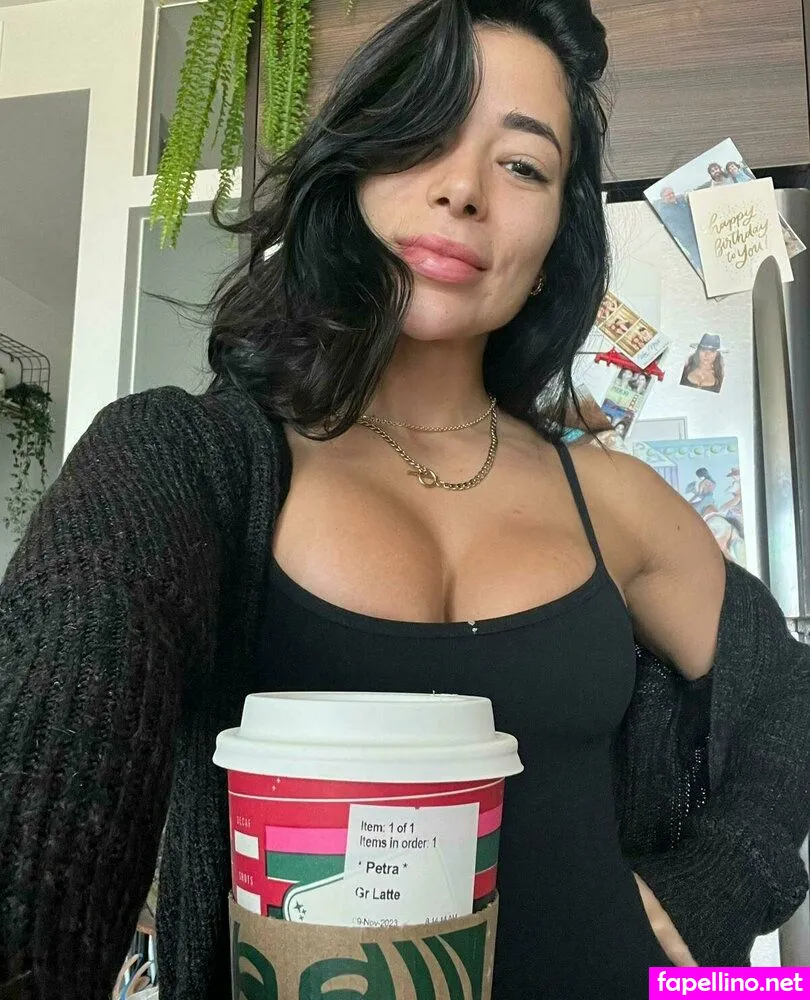 pie.aina, pie.l Nude Leaked OnlyFans Photo #8HvZ8jndfP